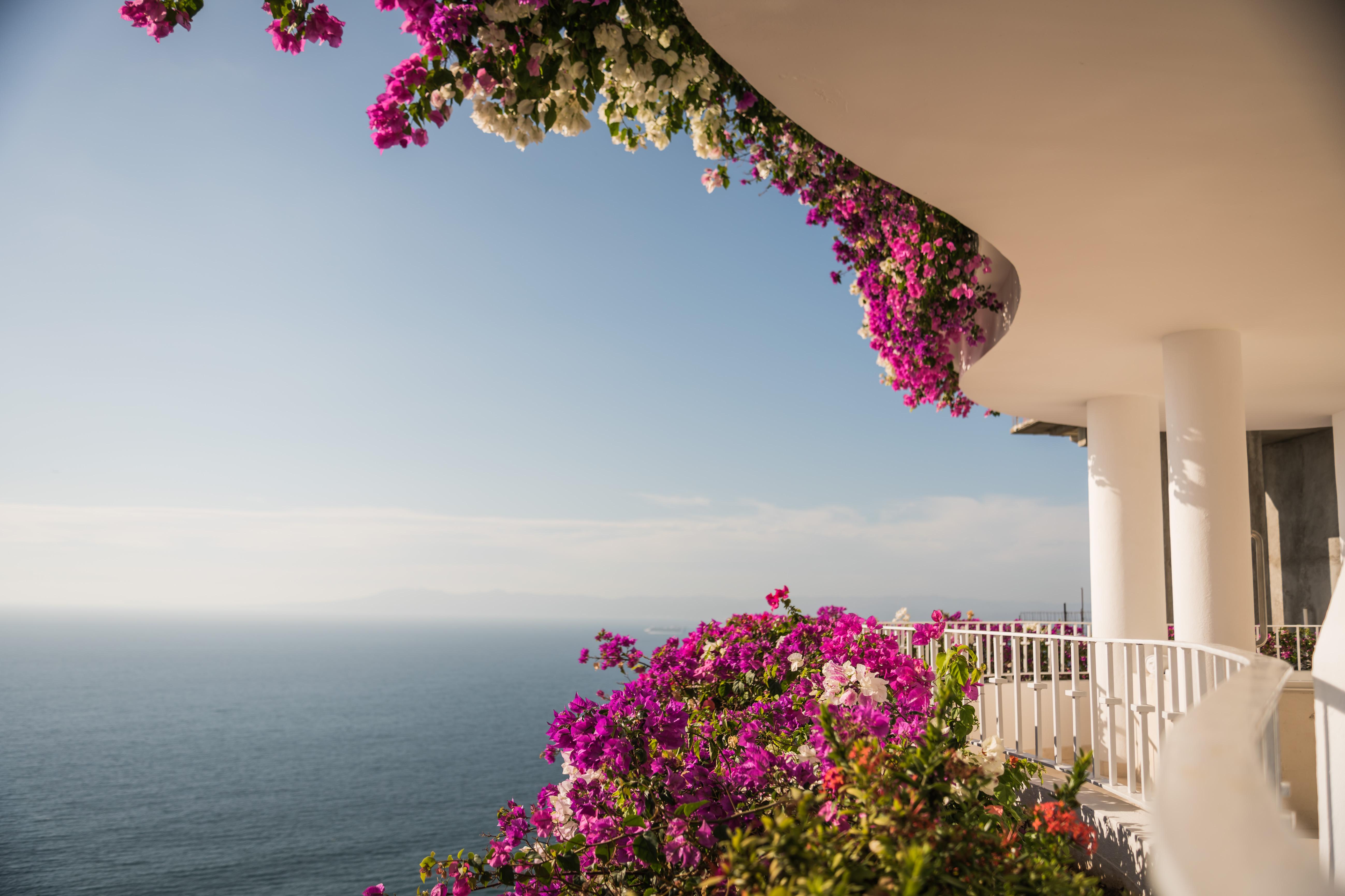 Grand Miramar All Luxury Suites & Residences (Adults Only) Puerto Vallarta Exterior photo