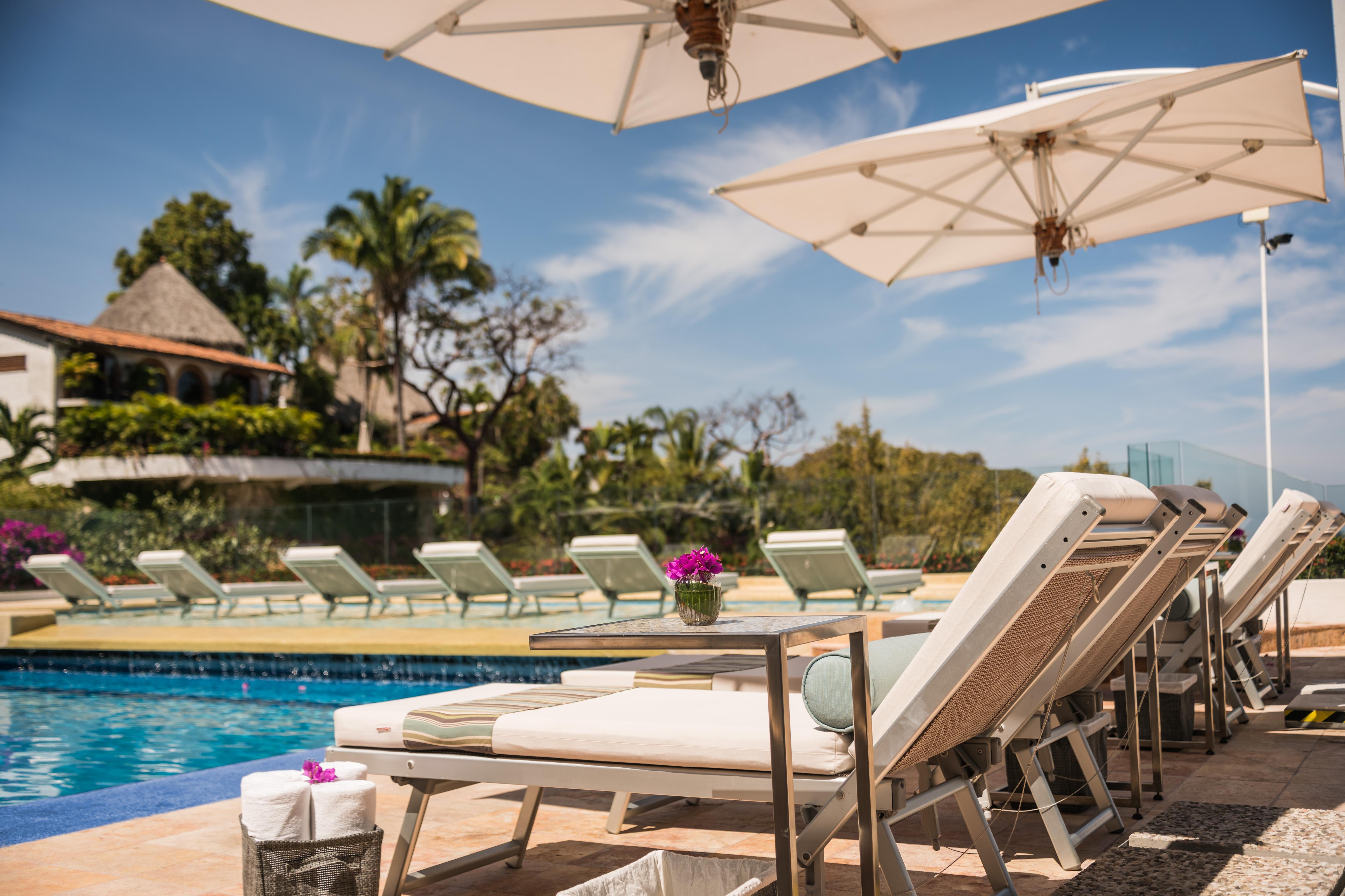 Grand Miramar All Luxury Suites & Residences (Adults Only) Puerto Vallarta Exterior photo