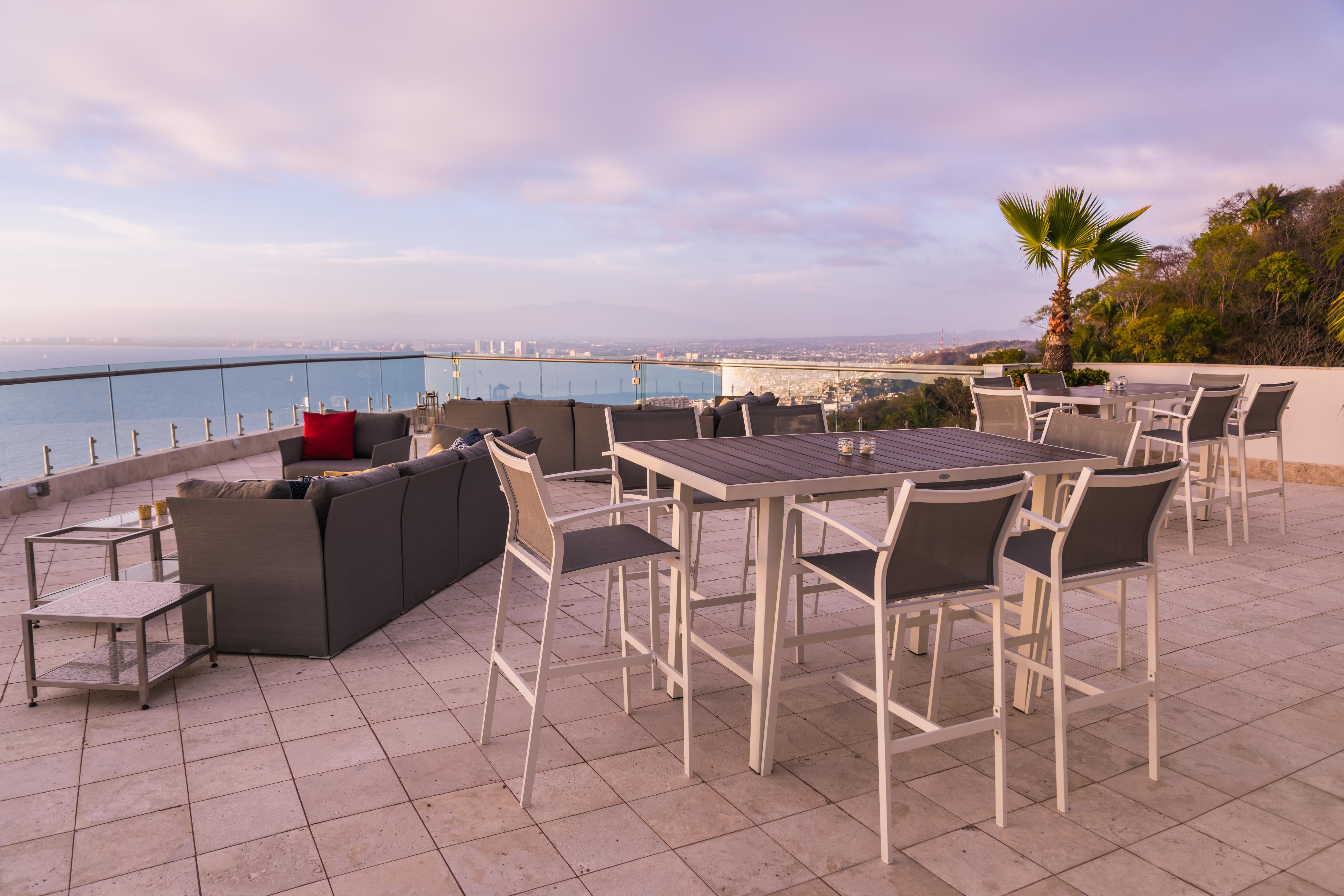 Grand Miramar All Luxury Suites & Residences (Adults Only) Puerto Vallarta Exterior photo