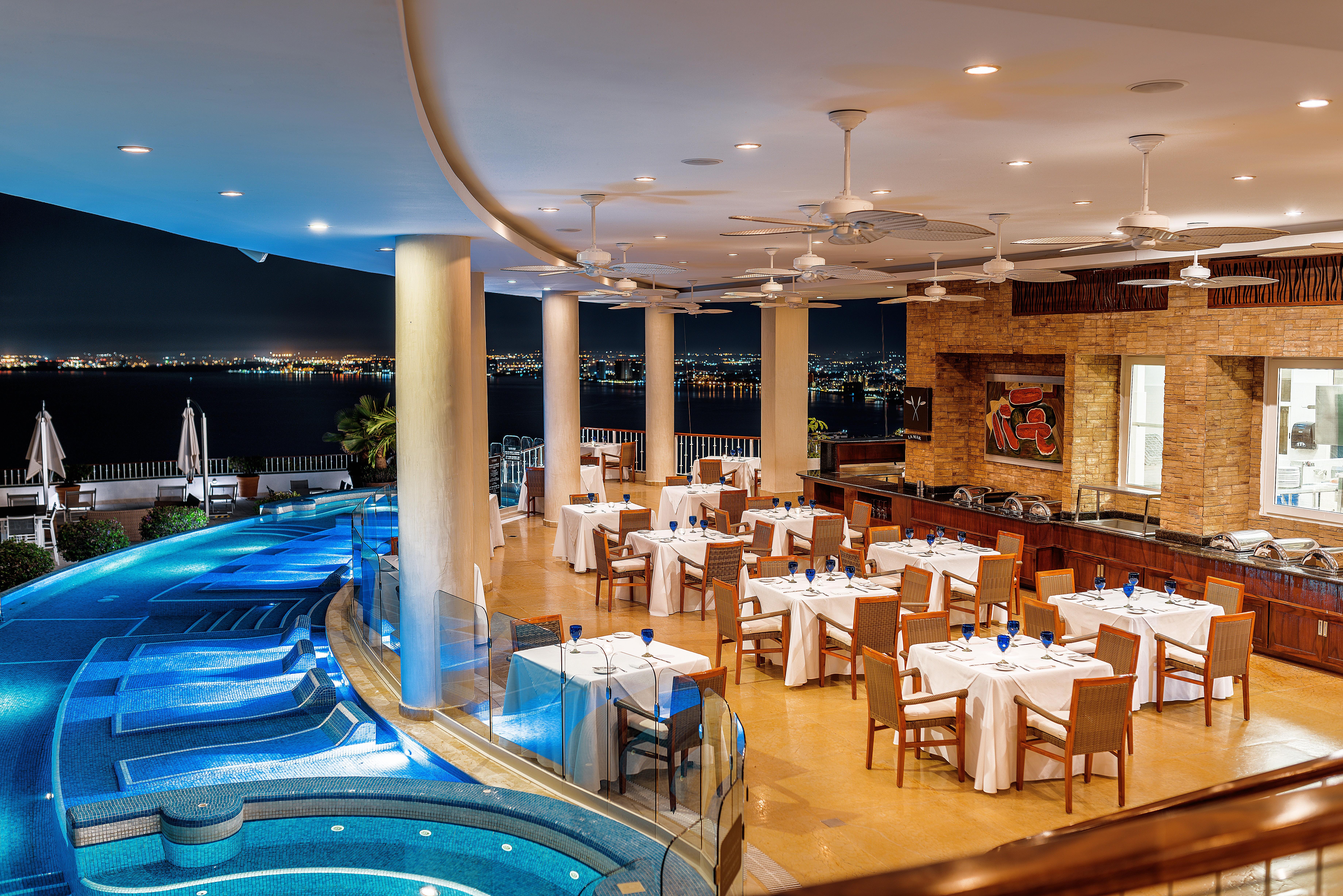 Grand Miramar All Luxury Suites & Residences (Adults Only) Puerto Vallarta Exterior photo