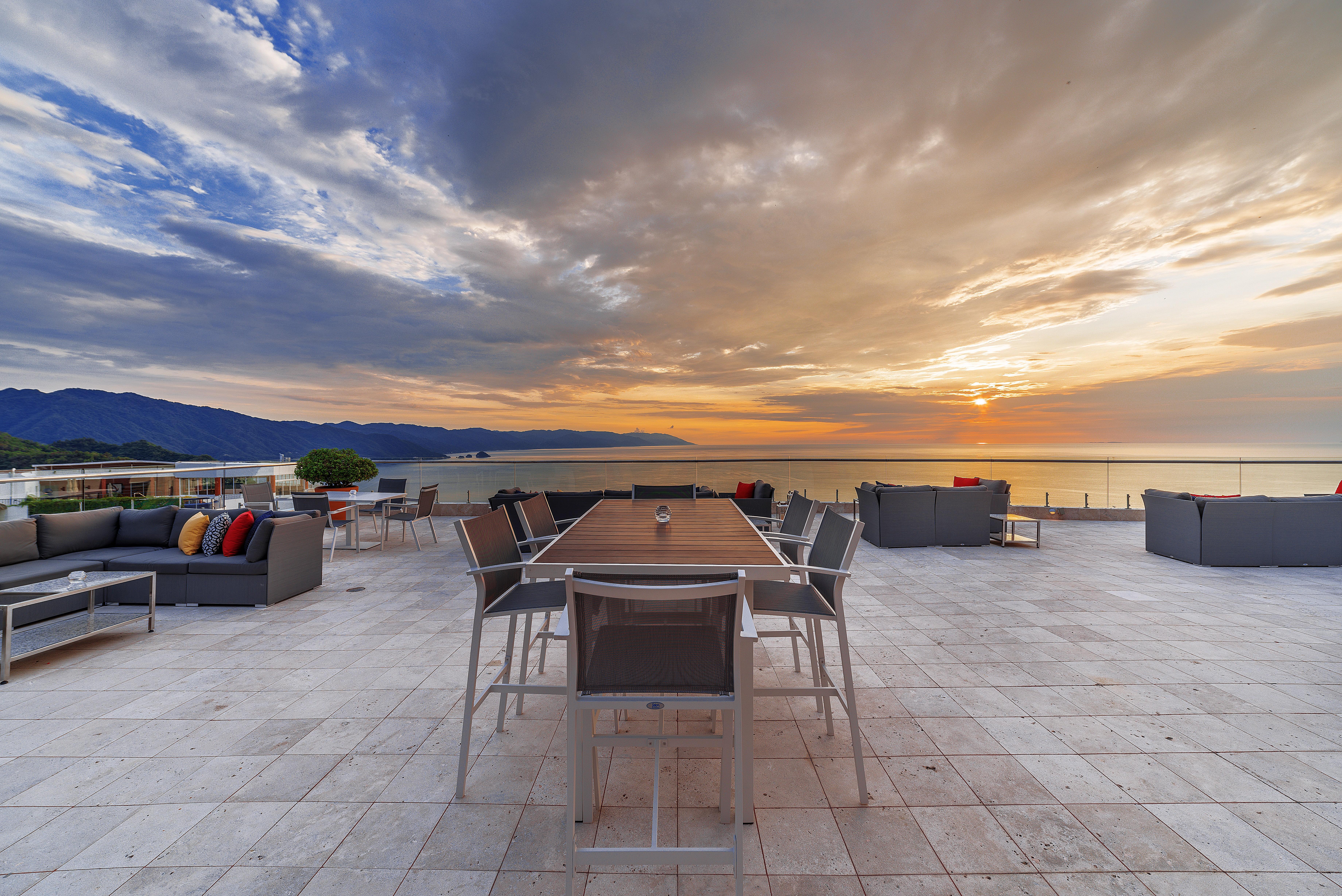 Grand Miramar All Luxury Suites & Residences (Adults Only) Puerto Vallarta Exterior photo