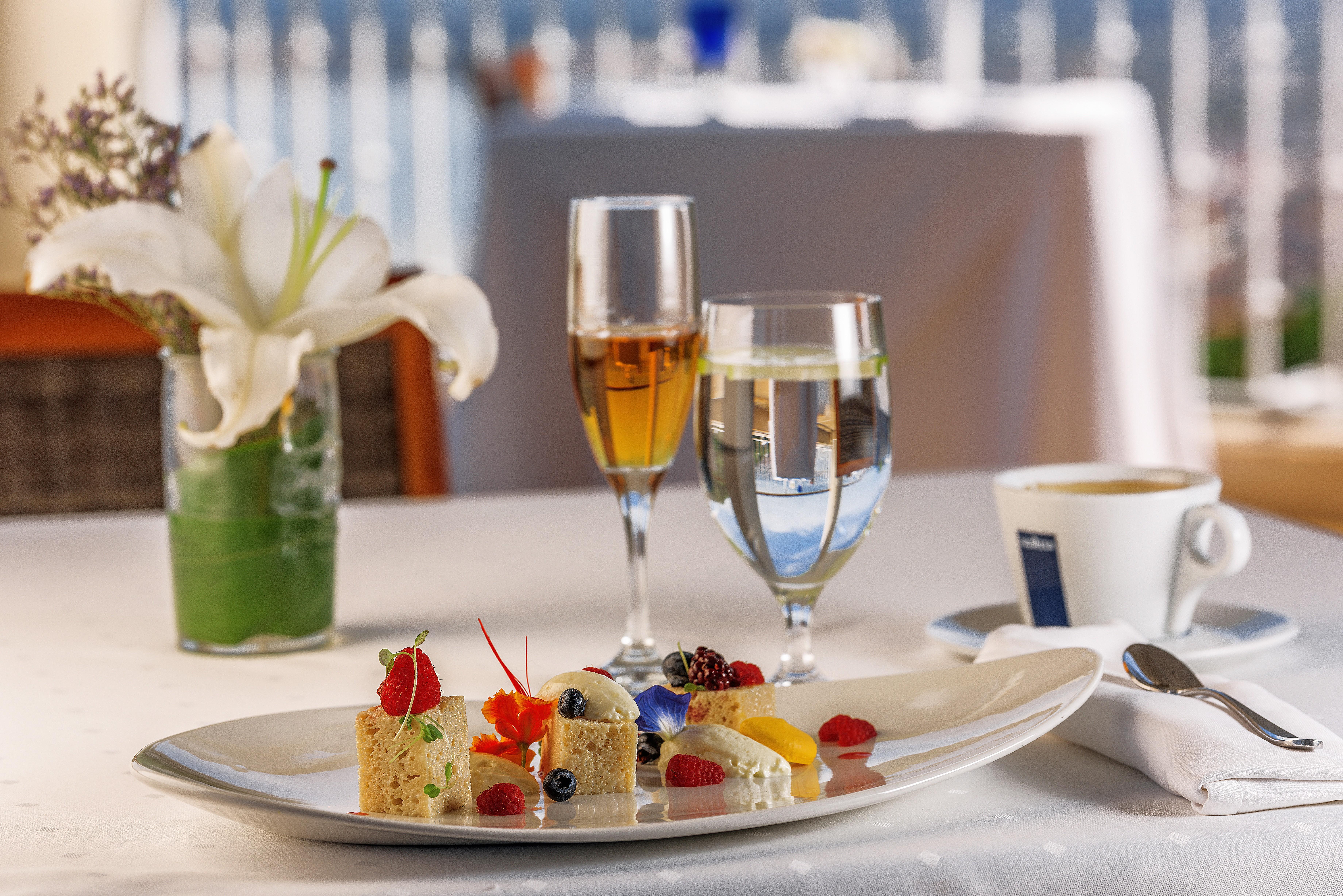 Grand Miramar All Luxury Suites & Residences (Adults Only) Puerto Vallarta Exterior photo